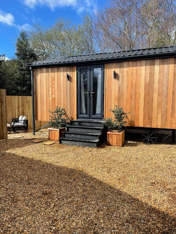 Dee Lodge With Private Hot Tub Llangollen Zewnętrze zdjęcie