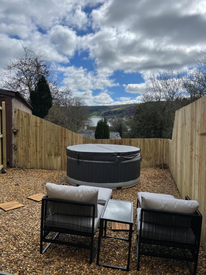 Dee Lodge With Private Hot Tub Llangollen Zewnętrze zdjęcie
